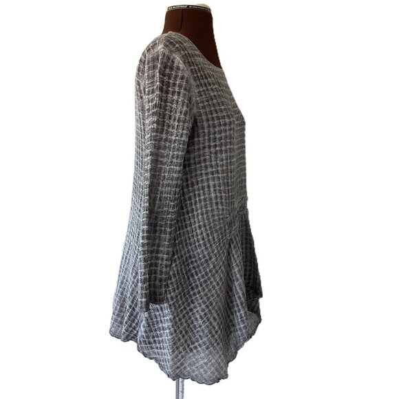 Grey Waffle Textured Top - Picture 7 of 7